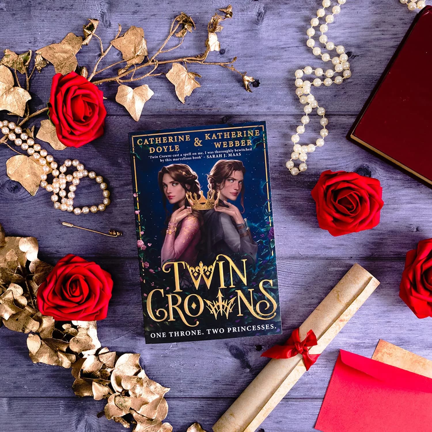 Twin Crowns — мініатюра 3